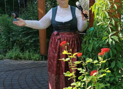 10062022leub